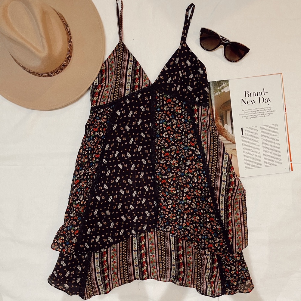 ALICE + OLIVIA Delilah patchwork floral mini dress